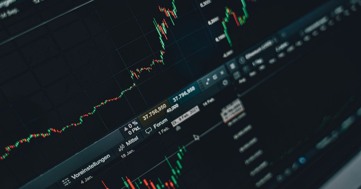 TradingView Pine Script로 퀀트 전략 지표 만들기